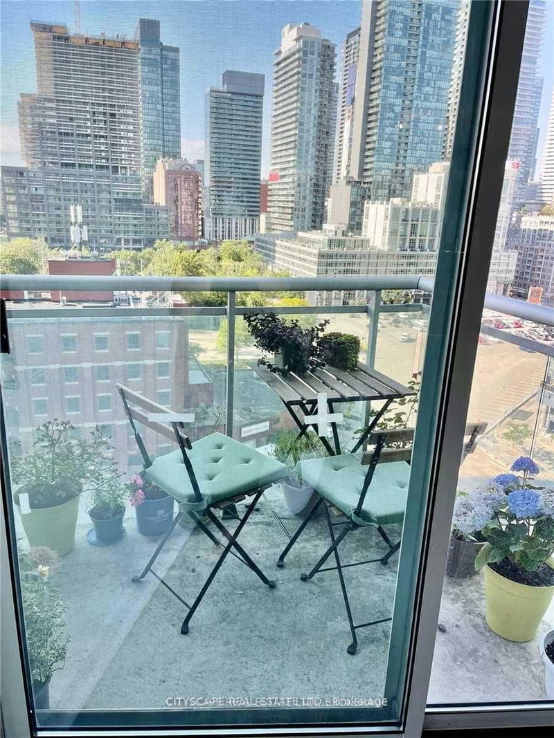 1708 - 397 Front St W, Toronto, M5V 3S1 | Image 2