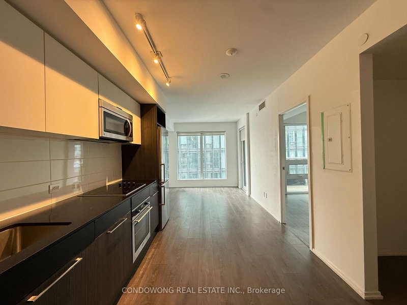 home for lease on 1706-68 Shuter Street