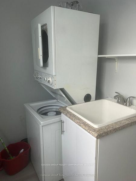 717 College Street, Unit 2nd Floor - Photo 18