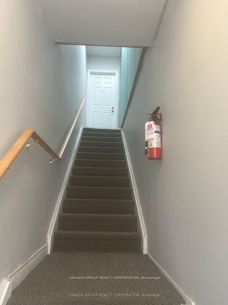 717 College Street, Unit 2nd Floor - Photo 3