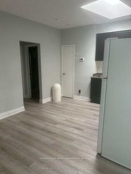 717 College Street, Unit 2nd Floor - Photo 9