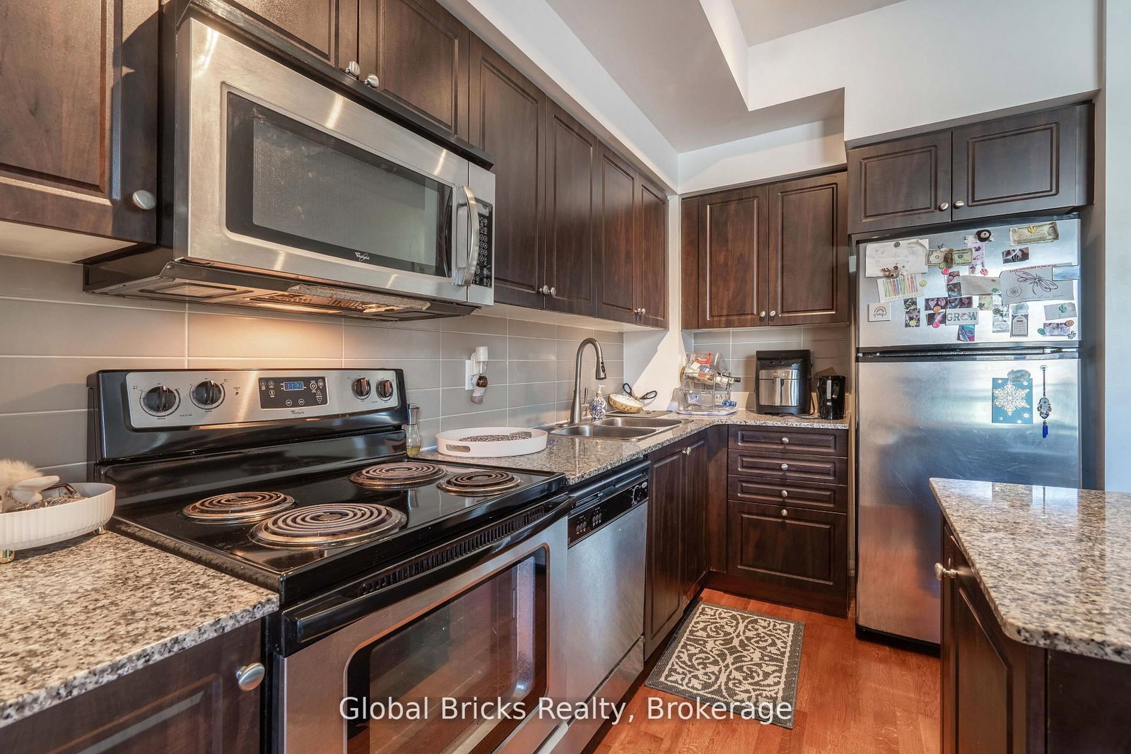 Condo for sale at #215-215 Fort York Boulevard, Toronto, Ontario, M5V 4A1 - Niagara - MLS: C12888146