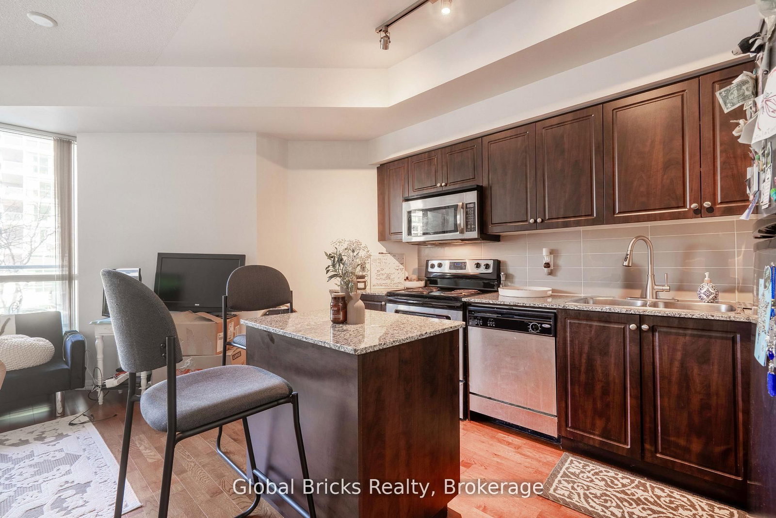 Condo for sale at #215-215 Fort York Boulevard, Toronto, Ontario, M5V 4A1 - Niagara - MLS: C12888146