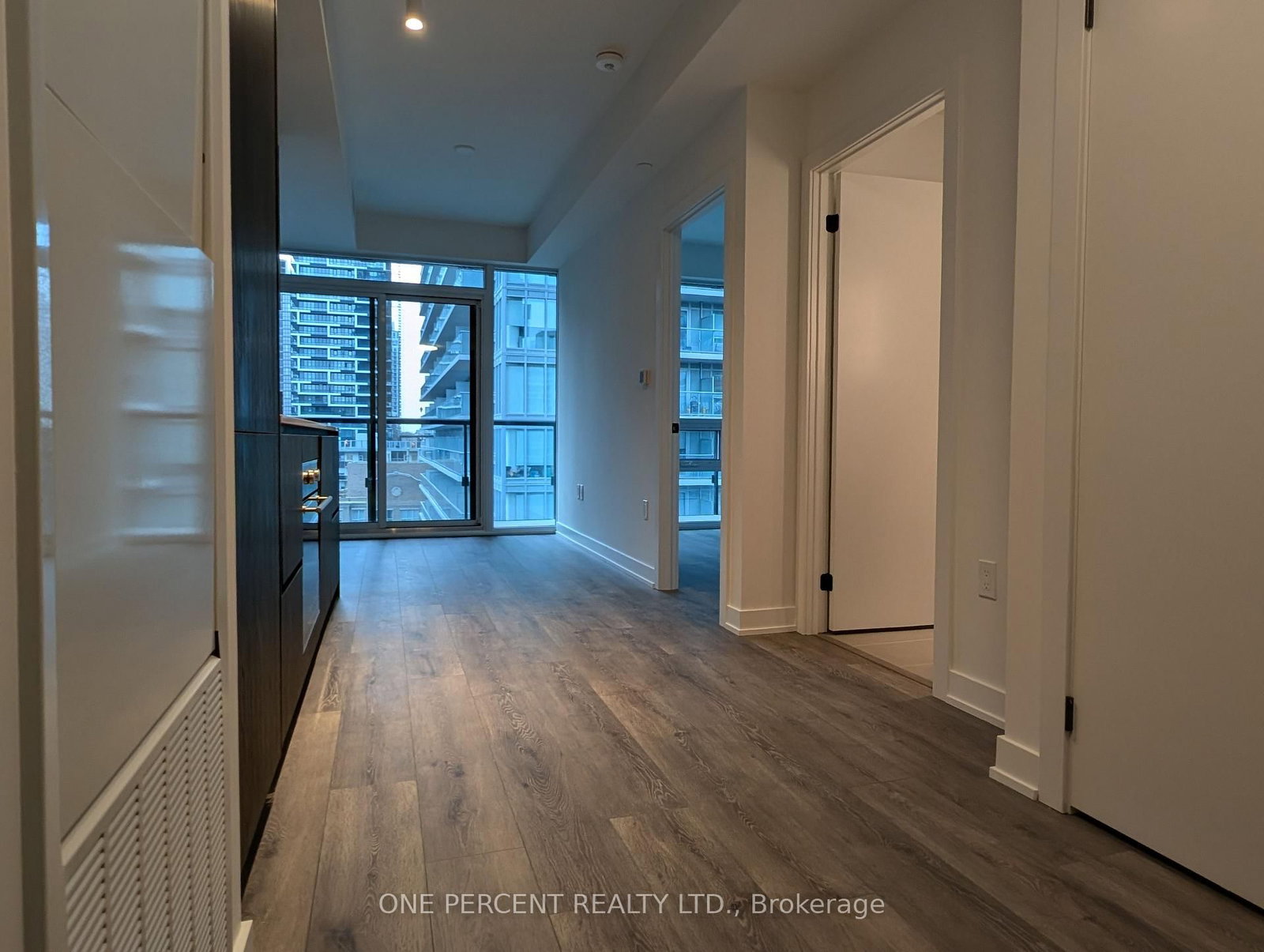 1104-127 Broadway Avenue, Toronto, ON, photo 4