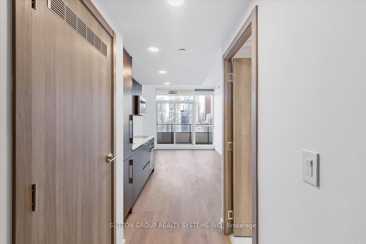 38 Widmer Street, Unit 2302