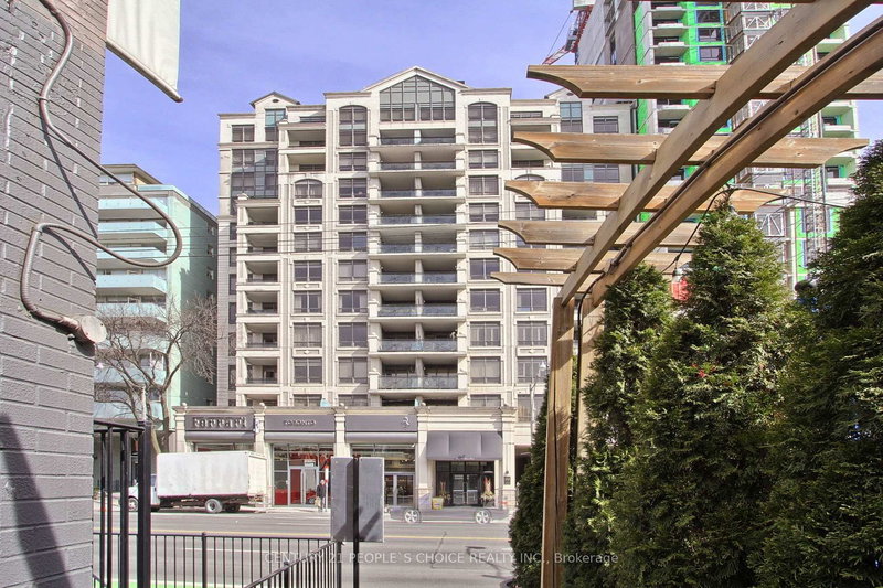 706 - 99 Avenue Rd, Toronto, M5R 2G5 | Image 2