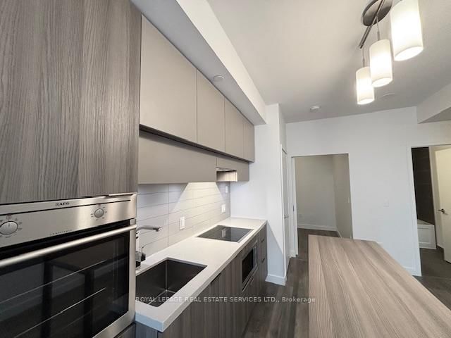 home for lease on 4112-8 Eglinton Avenue E