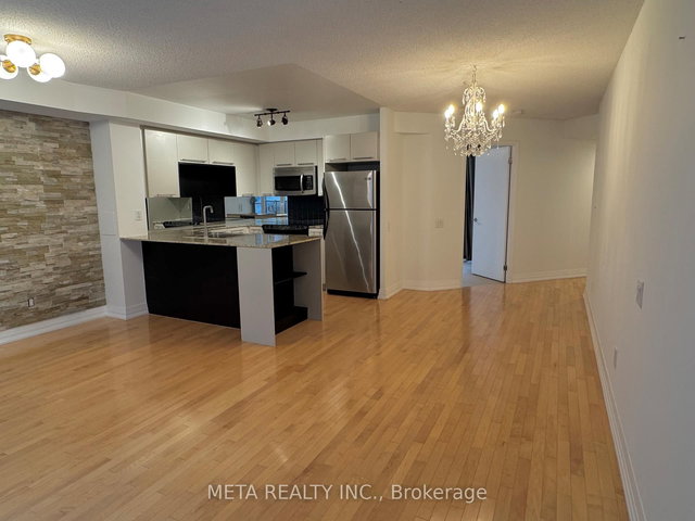 328 - 25 Carlton Street