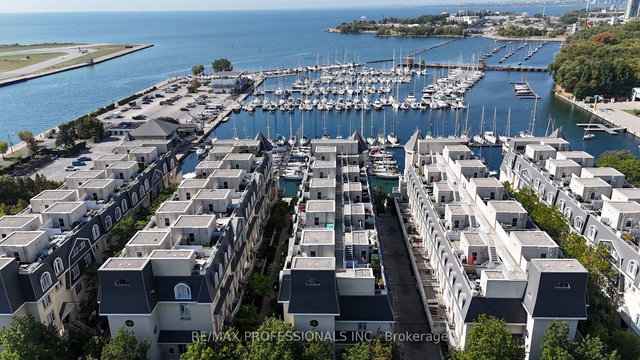 579 - 36 Stadium Road