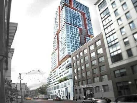 home for lease on 701-318 Richmond Street W