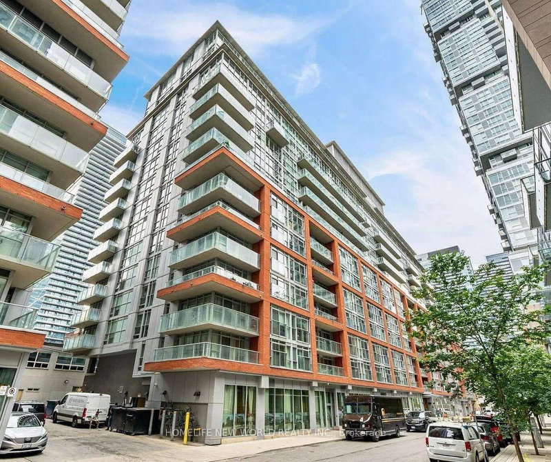 home for lease on Uph09-21 Nelson Street