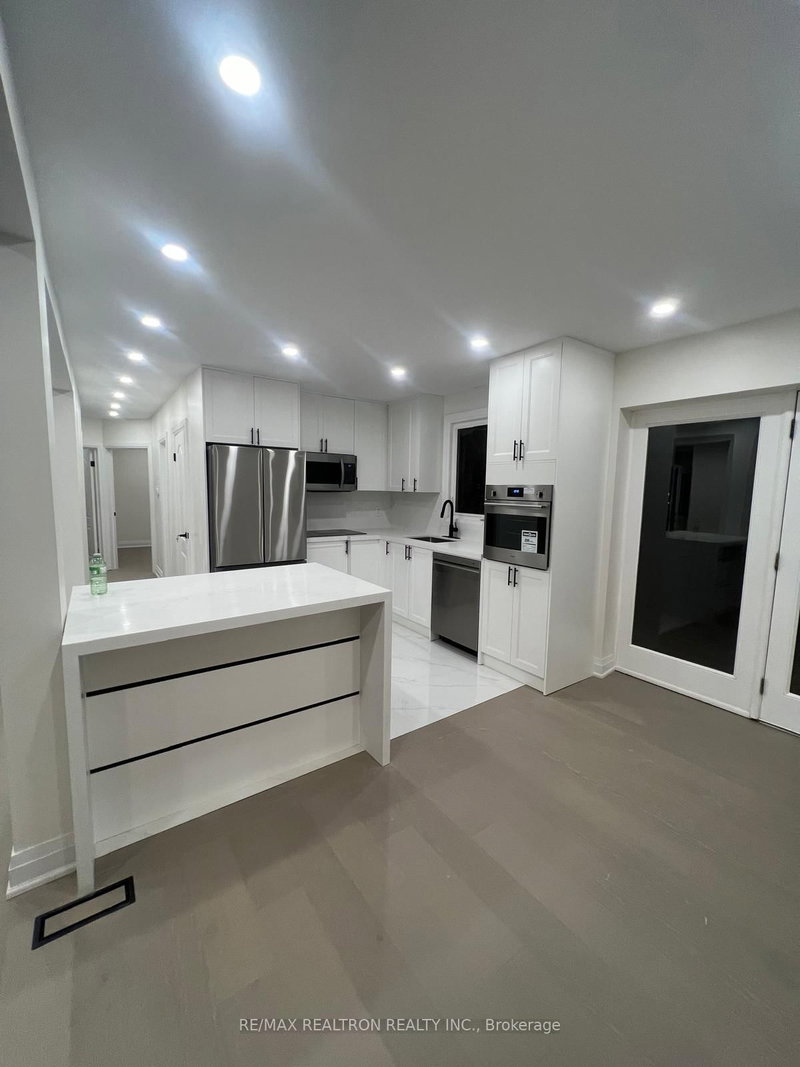 (Main Floor) A - 389 Horsham Ave, Toronto, M2R 1H1 | Image 2