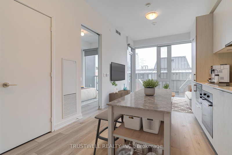 1004 - 158 Front St E, Toronto, M5A 1E5 | Image 3