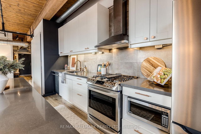 406 - 426 Queen Street E