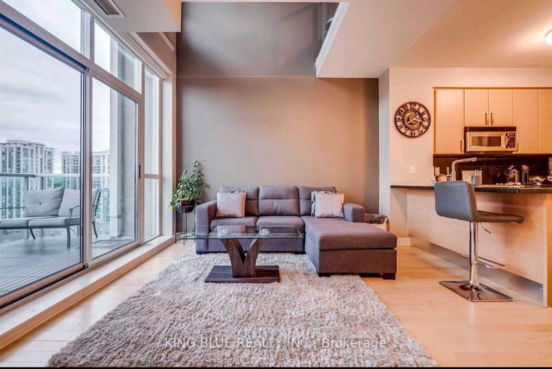 home for lease on 804-1 Avondale Avenue S