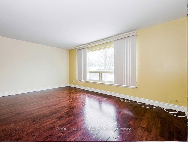 UPPER - 90 Billington Cres, Toronto, M3A 2G6 | Image 2
