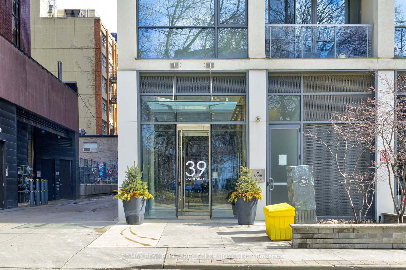 Condo for sale at 904-39 Brant Street, Toronto, Ontario, M5V 0M8 - Waterfront Communities C1 - MLS: C12891188