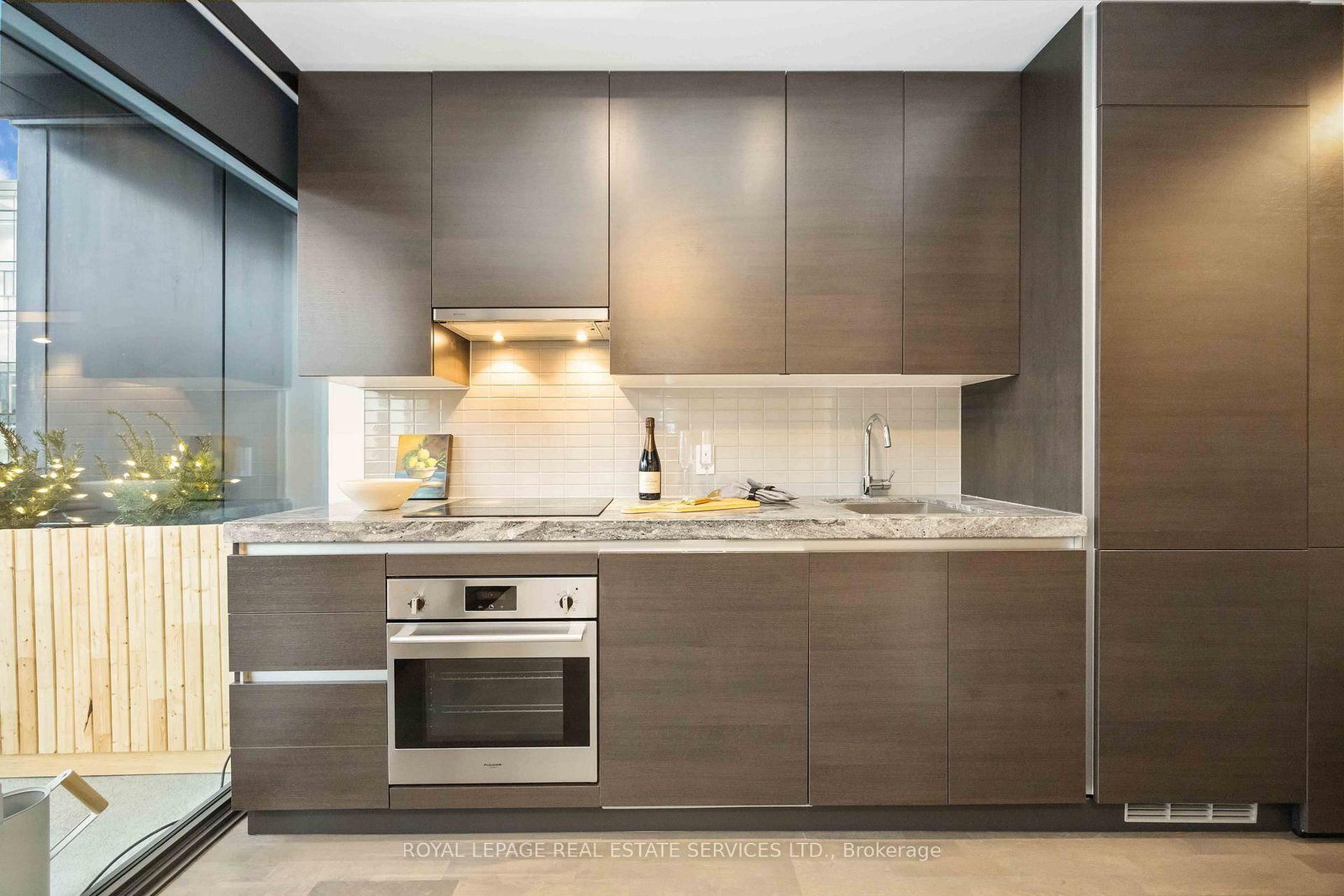 Condo for sale at 1128-629 King Street, Toronto, Ontario, M5V 0G9 - Waterfront Communities C1 - MLS: C12891256