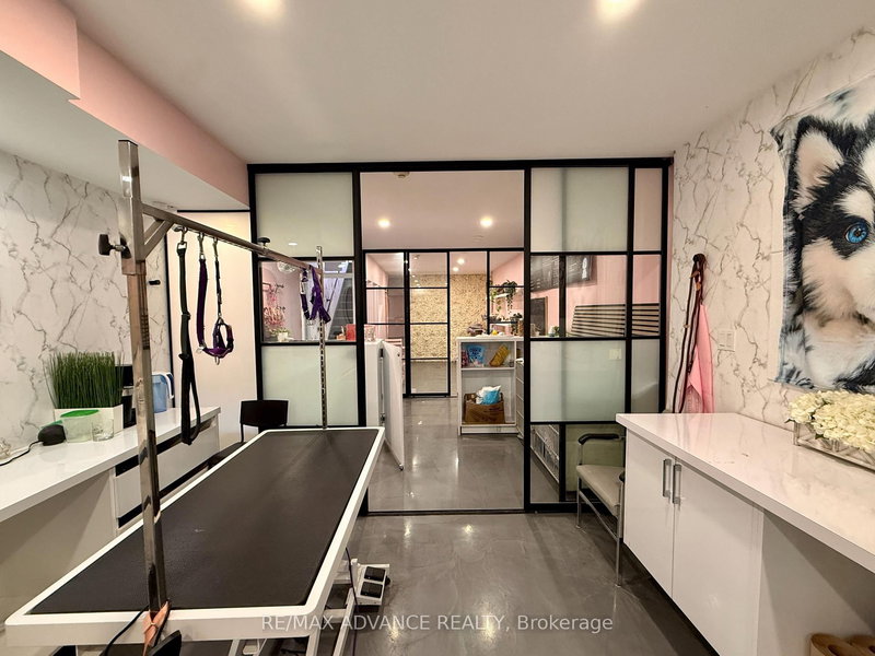 Bsmt - 642 Queen St W, Toronto, M6J 1E4 | Image 2