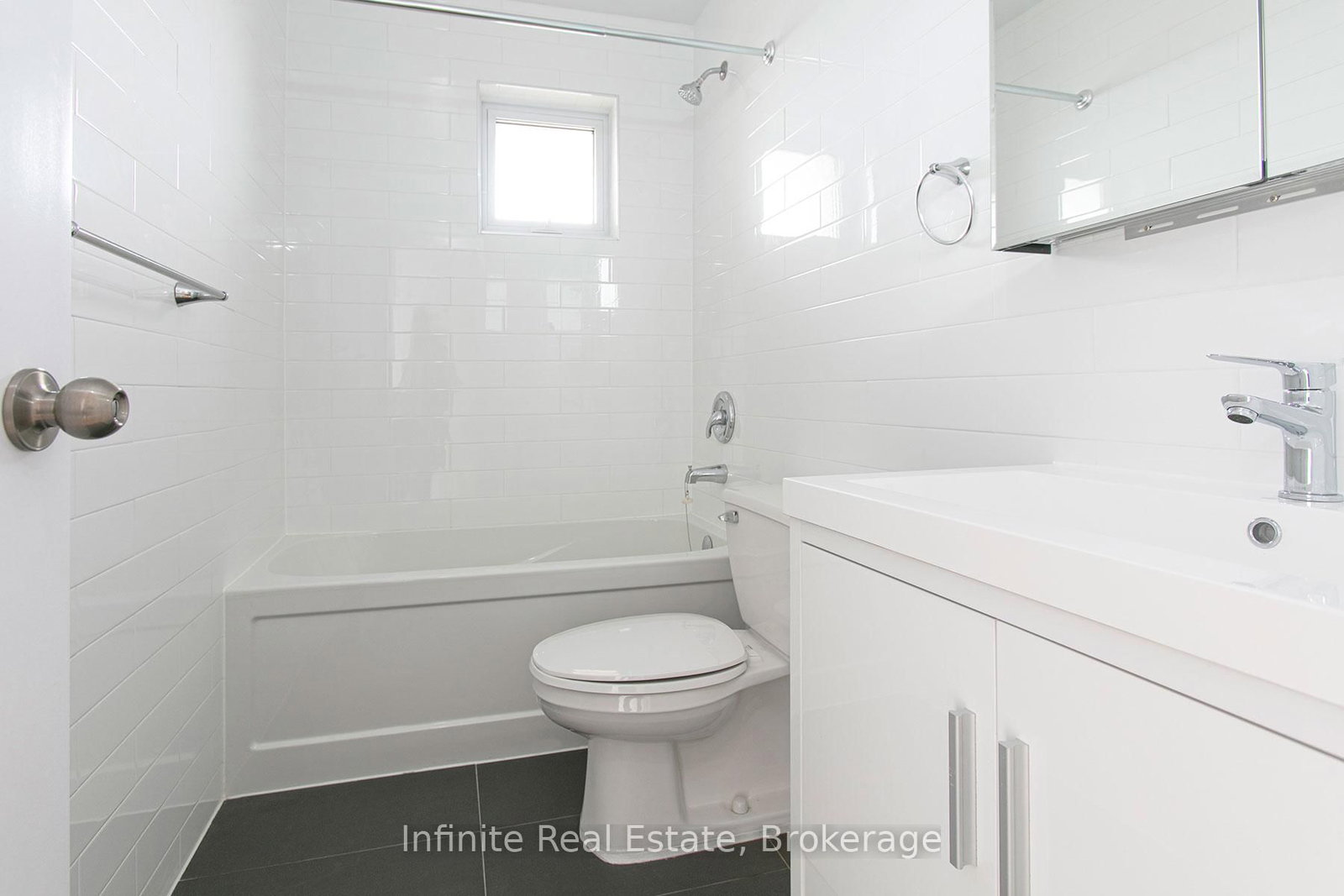 Condo for lease at 806-666 Spadina Avenue, Toronto, Ontario, M5S 2H7 - University - MLS: C12891574