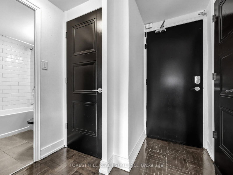102 - 70 Spadina Road