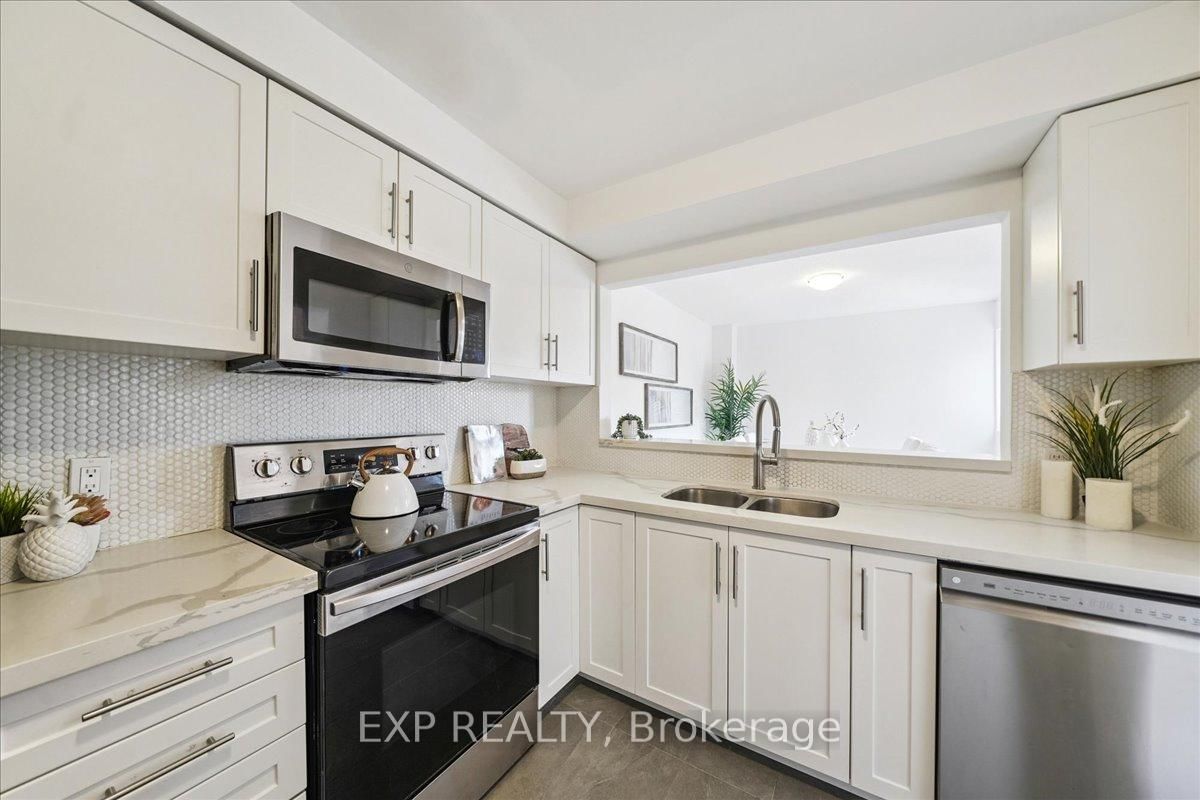 Townhouse for sale at 10 Laurie Shepway, Toronto, Ontario, M2J 1X6 - Don Valley Village - MLS: C12891924