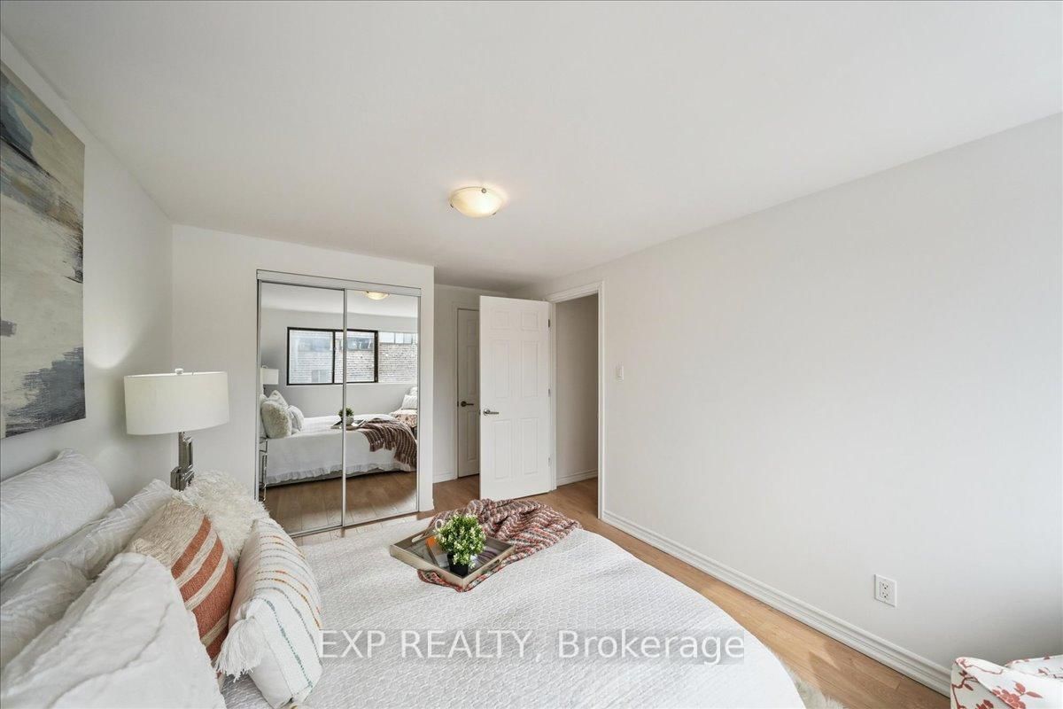 Townhouse for sale at 10 Laurie Shepway, Toronto, Ontario, M2J 1X6 - Don Valley Village - MLS: C12891924