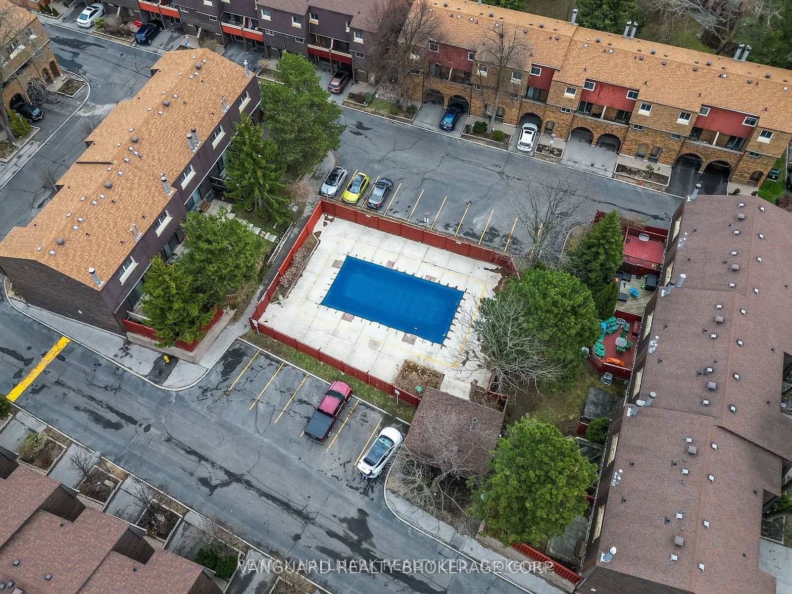 Townhouse for sale at 13 Bards Walkway, Toronto, Ontario, M2J 4T8 - Pleasant View - MLS: C12892210