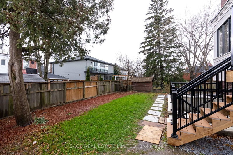 Lower - 185 Fairholme Ave, Toronto, M6B 2X5 | Image 3