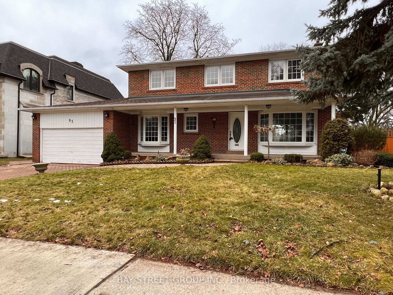93 Lord Seaton Rd, Toronto, M2P 1K7 | Image 2