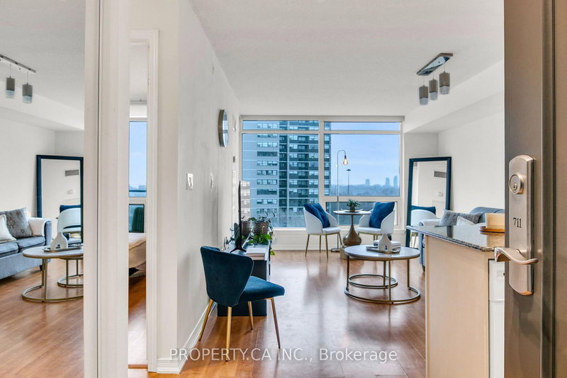 711 - 18 Valley Woods Rd, Toronto, M3A 0A1 | Image 2