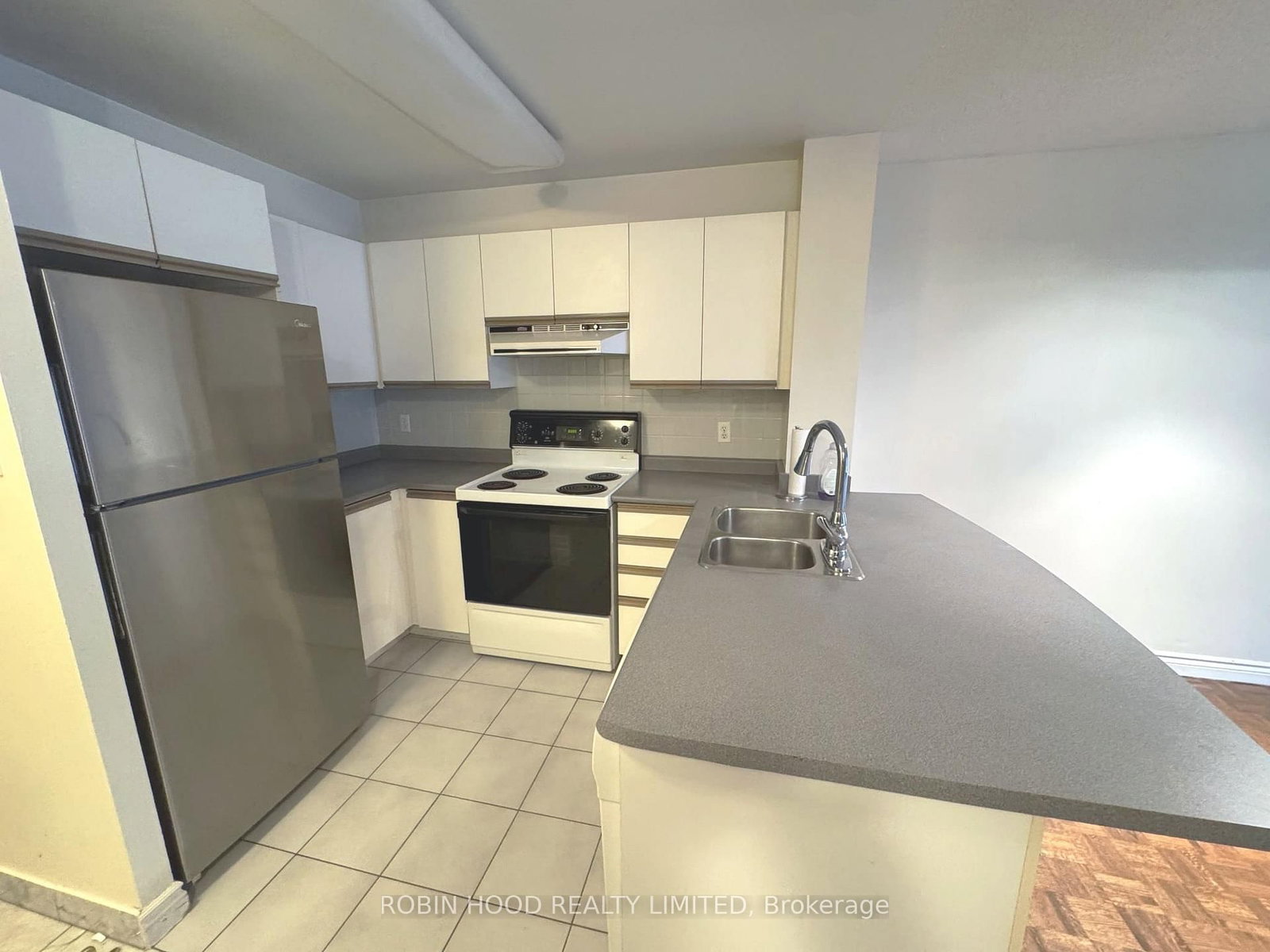 105 Victoria Street, Unit 803 - Photo 12