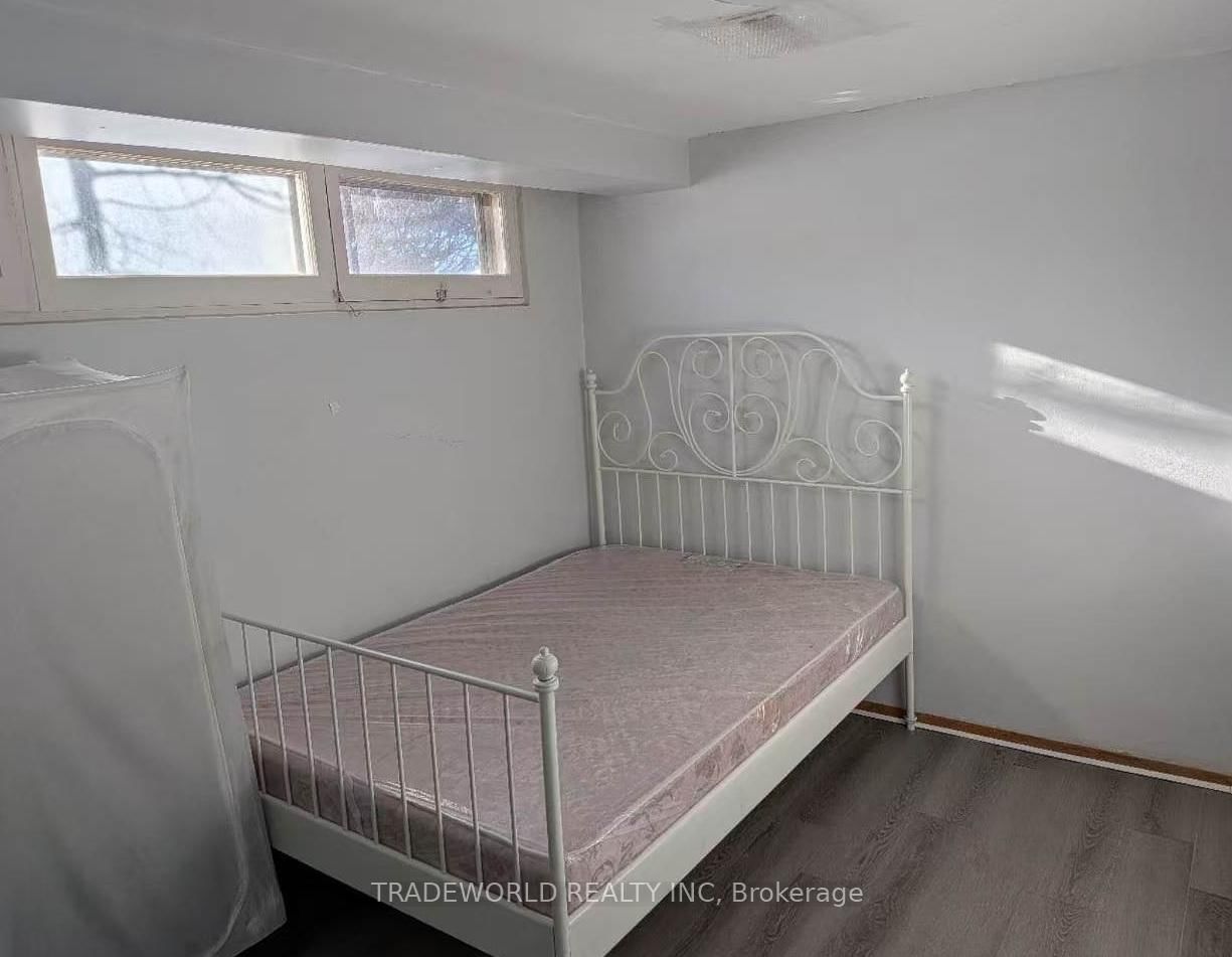 25 Linelle Street, Unit ( Basement ) - Photo 4