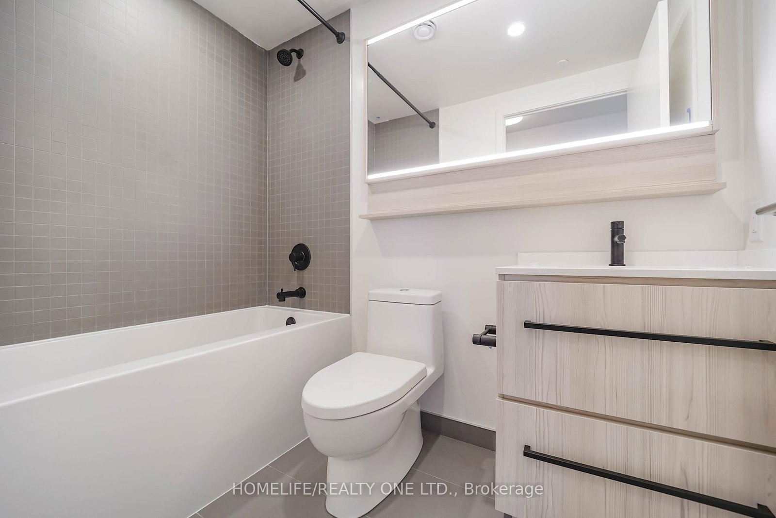 Condo for sale at 1207-425 Front Street, Toronto, Ontario, M5A 1G9 - Waterfront Communities C8 - MLS: C12893226