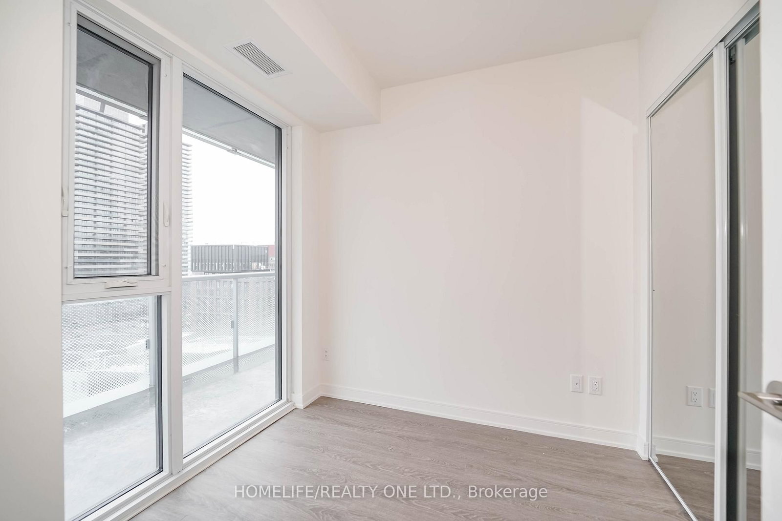 Condo for sale at 1207-425 Front Street, Toronto, Ontario, M5A 1G9 - Waterfront Communities C8 - MLS: C12893226