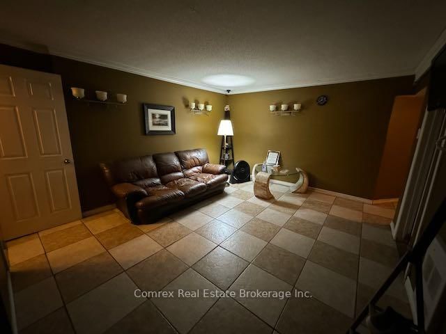 245 Gerrard Street E, Unit B - Photo 4