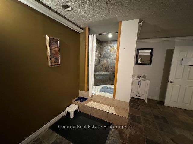 245 Gerrard Street E, Unit B - Photo 9