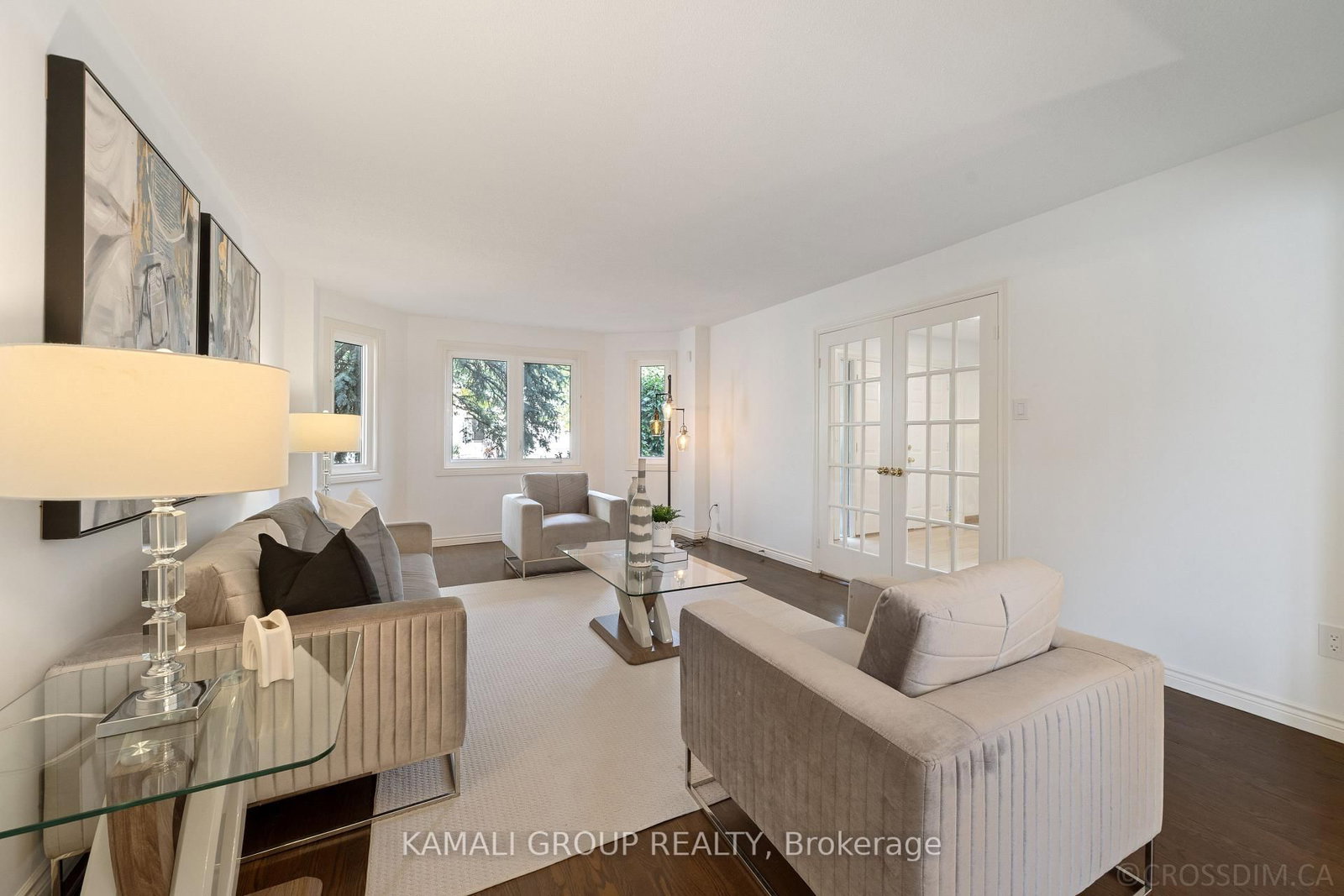 Listing Image 7