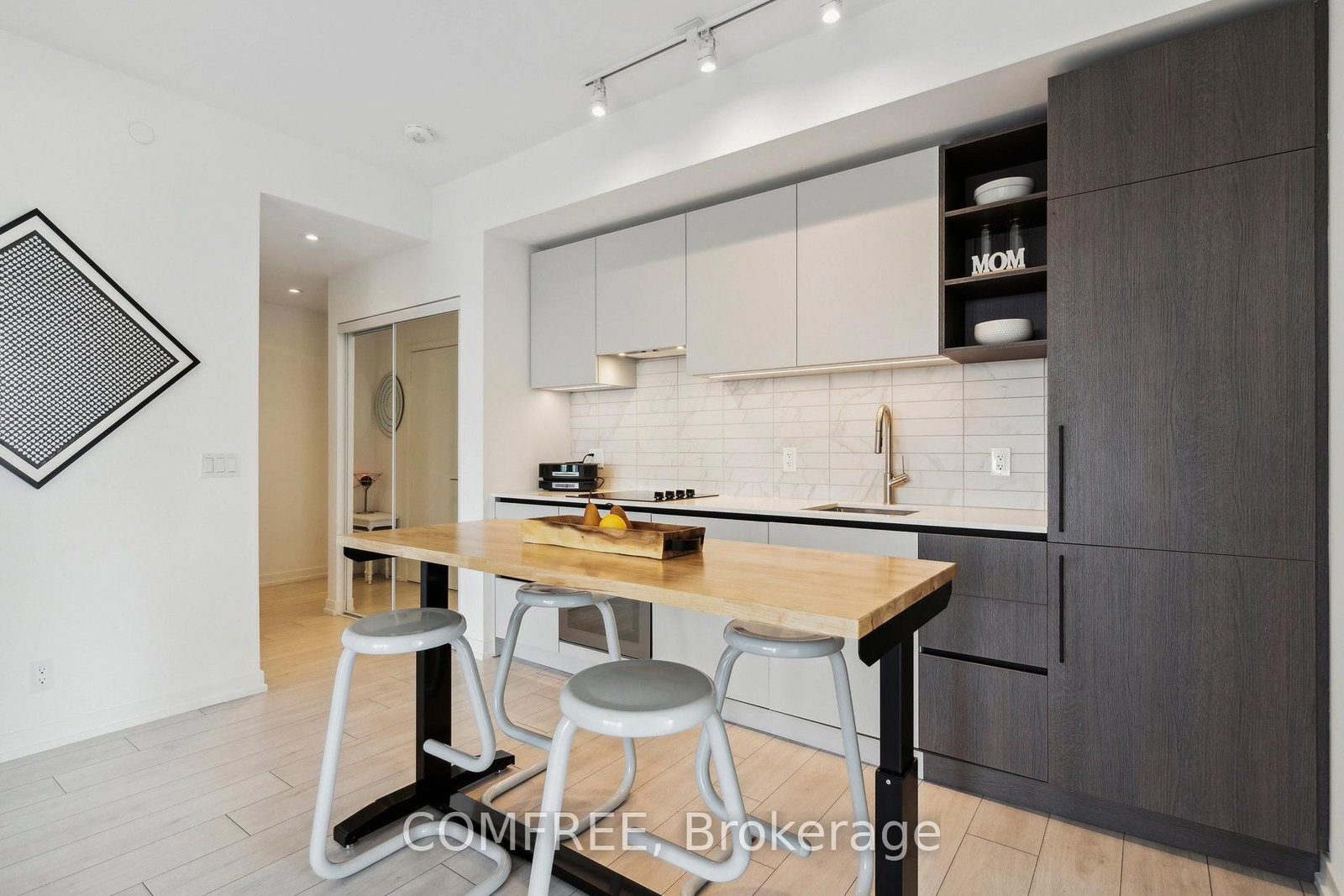 55 Mercer Street • #4102 • Toronto, ON photo 9