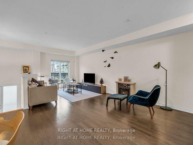 22 Coneflower Cres, Toronto, M2R 0A5 | Image 2