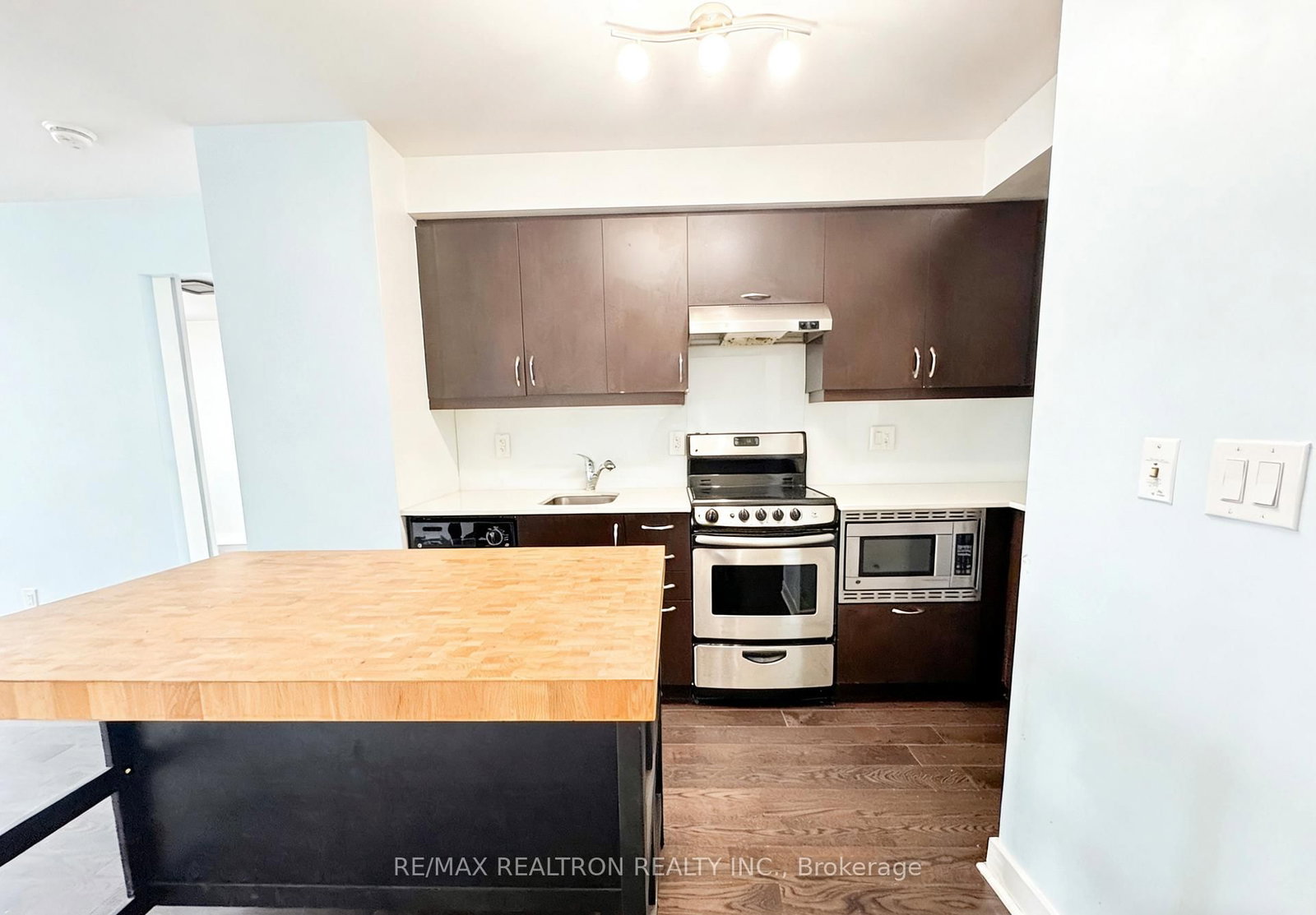 320 Richmond Street E, Unit 623 - Photo 7