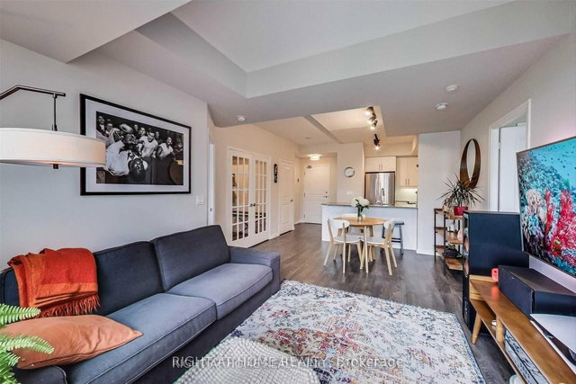 2401 - 75 East Liberty Street