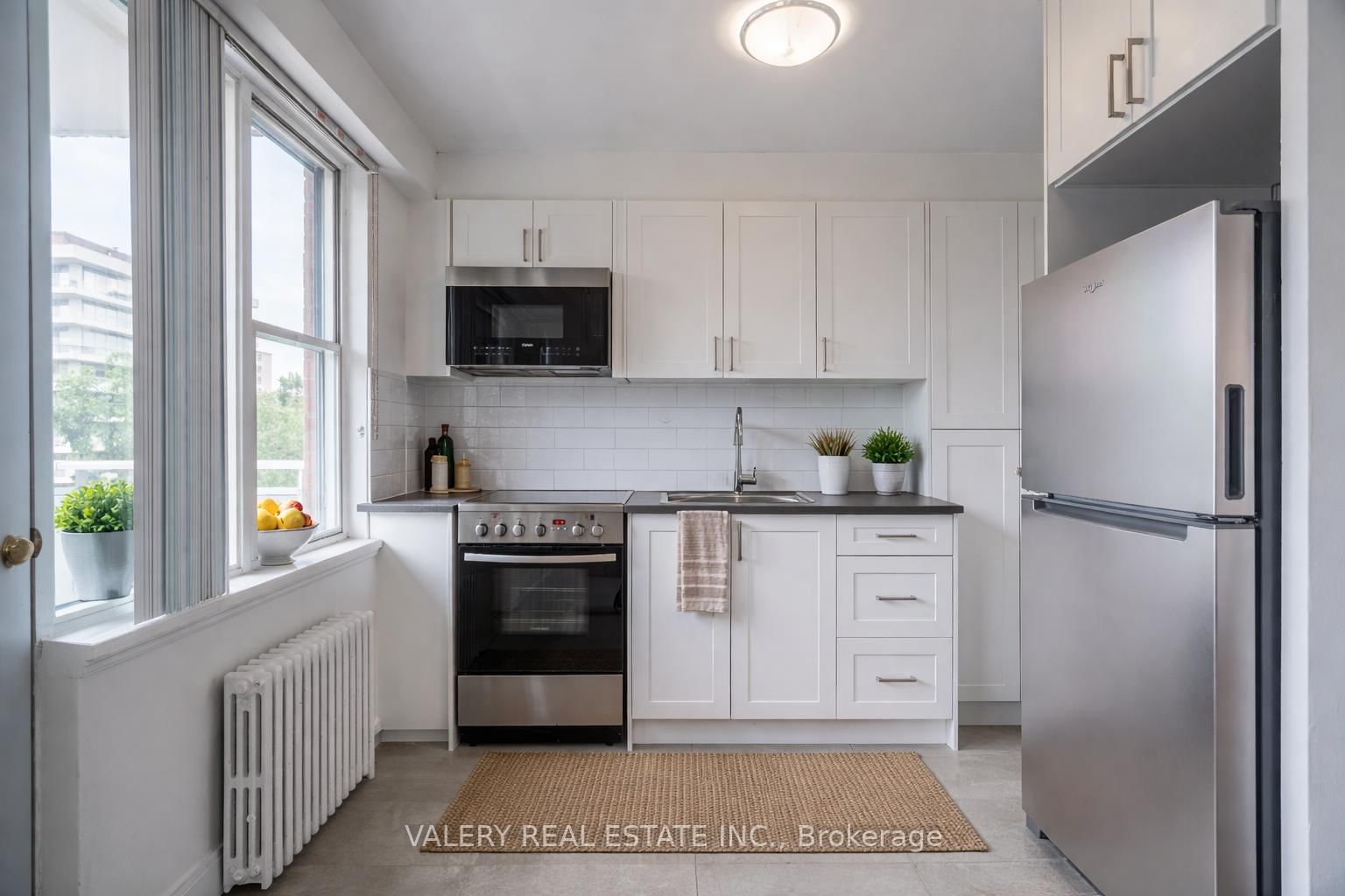 161 St. George Street, Unit 303 - Photo 6