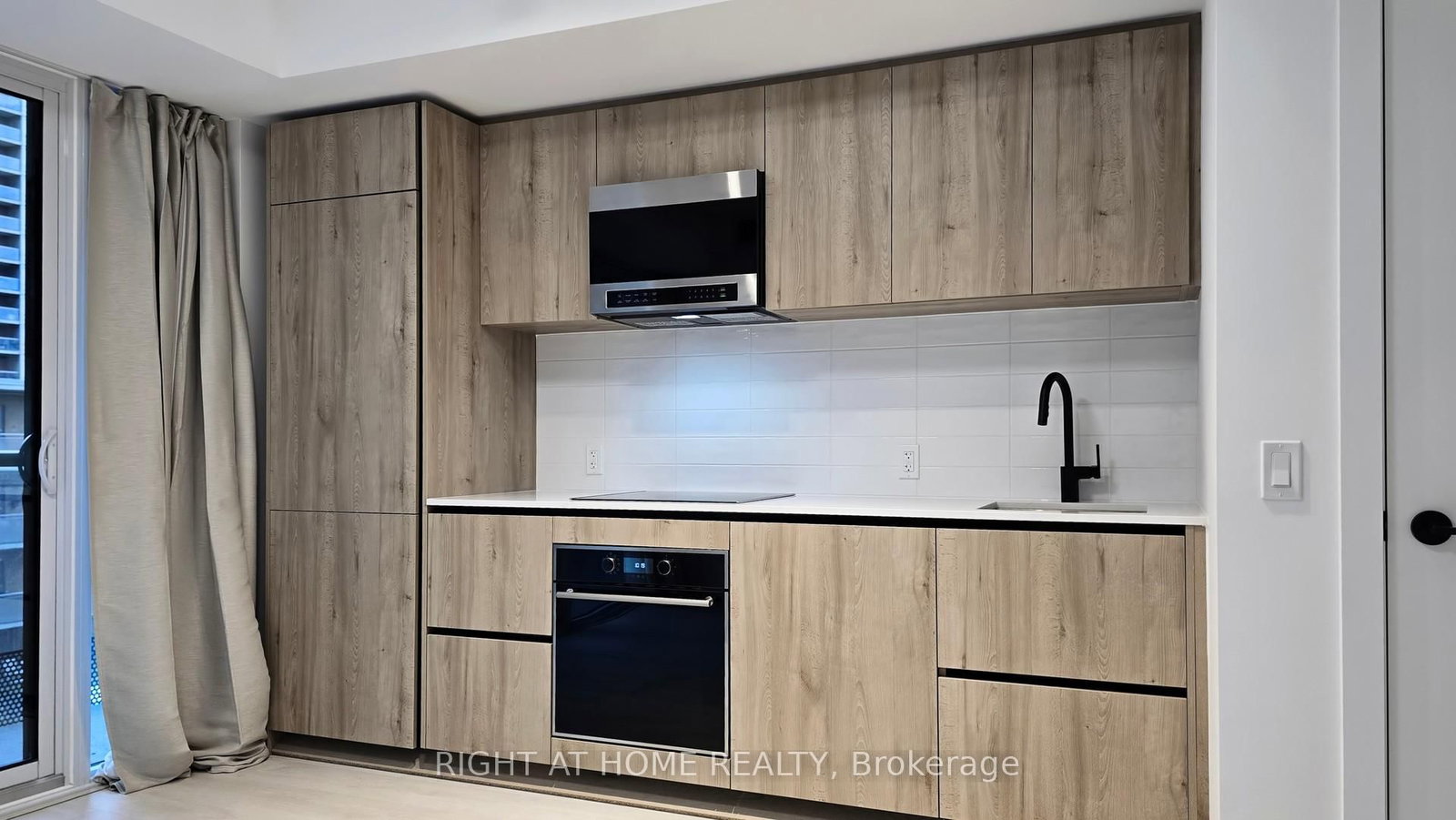 Condo for lease at 308-117 Broadway Avenue, Toronto, Ontario, M4P 1V3 - Mount Pleasant West - MLS: C12894308