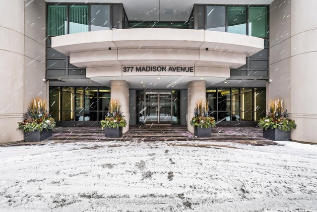 502 - 377 Madison Avenue