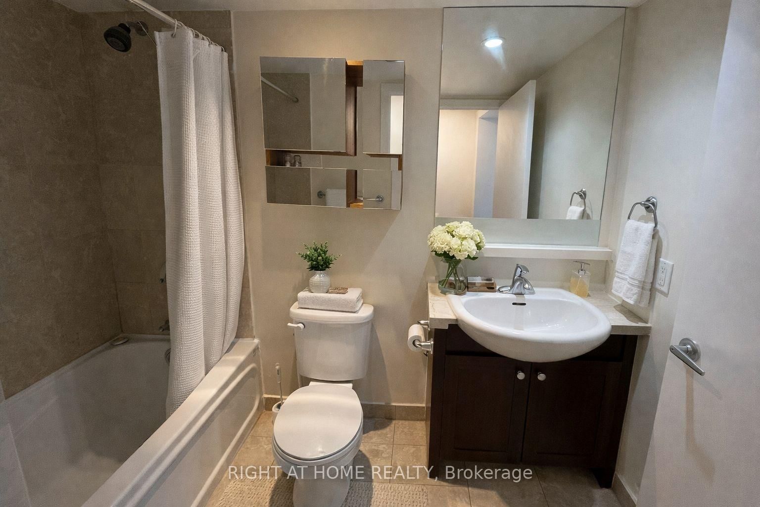 208 Queens Quay, Unit 1013 - Photo 10