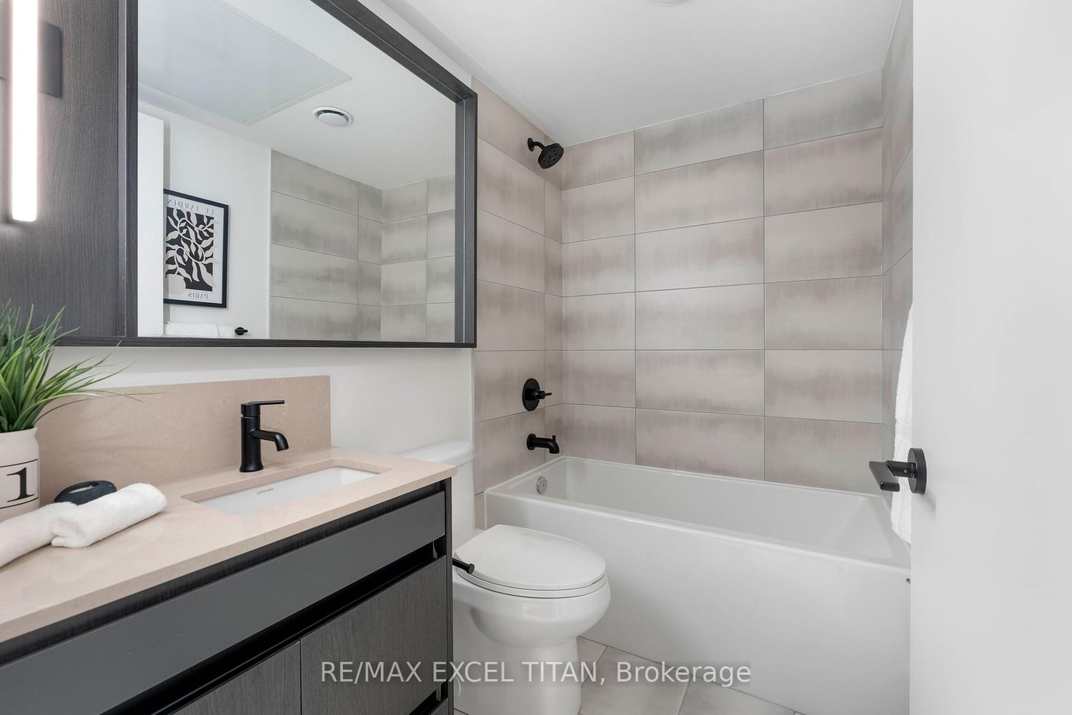 Condo for sale at 612-5 Lakeview Avenue, Toronto, Ontario, M6J 0H3 - Trinity-Bellwoods - MLS: C12895632