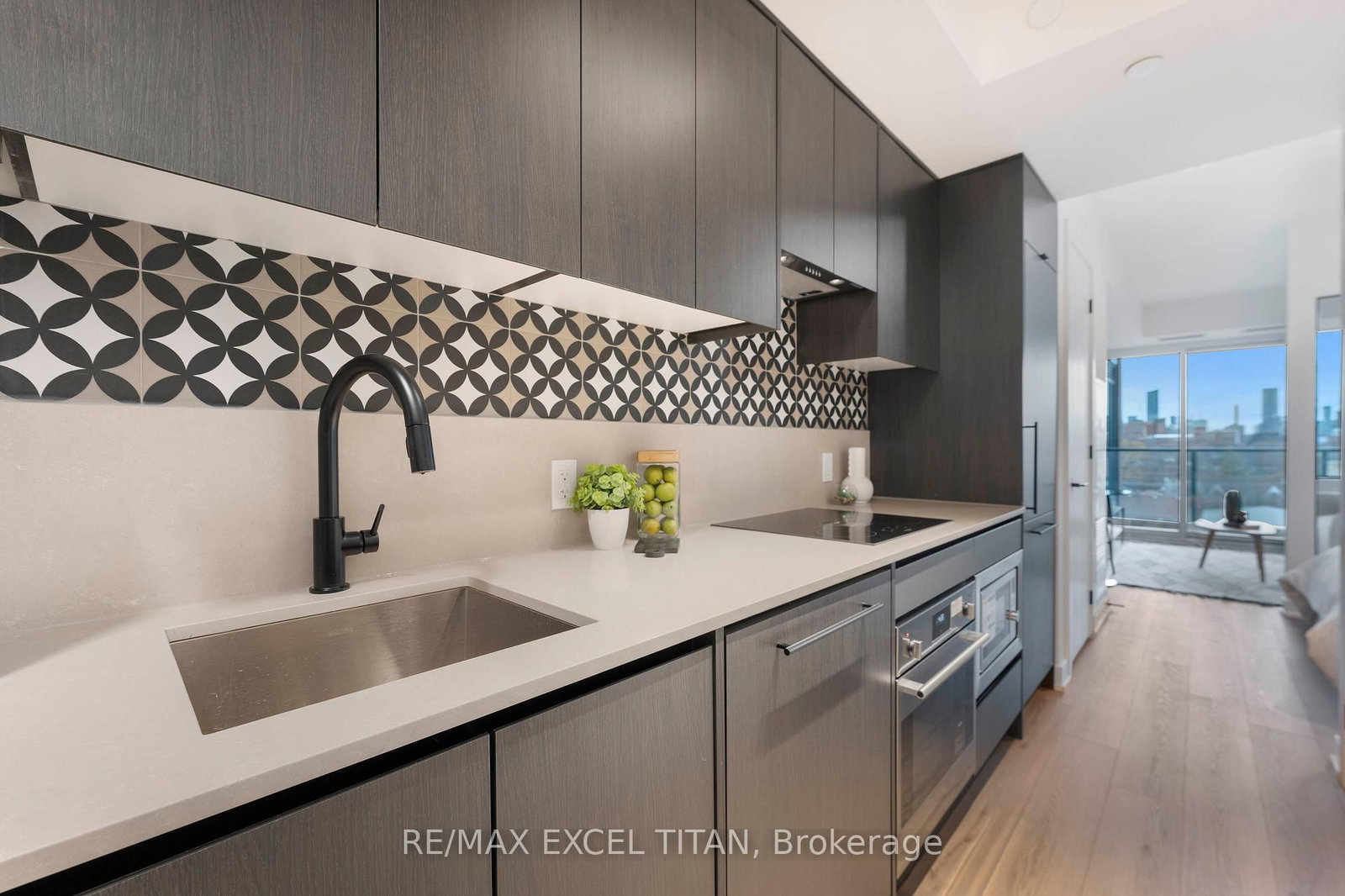 Condo for sale at 612-5 Lakeview Avenue, Toronto, Ontario, M6J 0H3 - Trinity-Bellwoods - MLS: C12895632