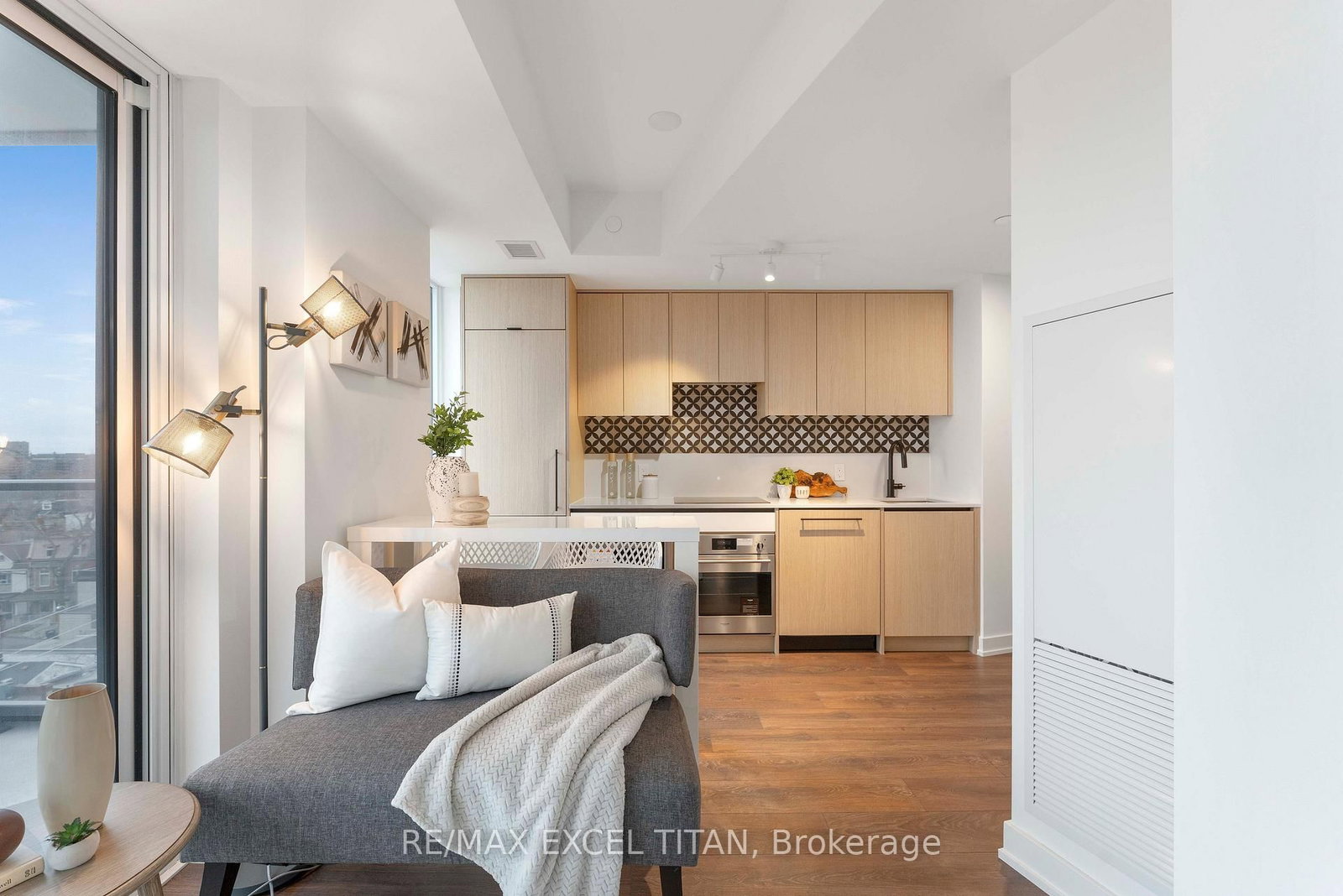 Condo for sale at 703-5 Lakeview Avenue, Toronto, Ontario, M6J 0H3 - Trinity-Bellwoods - MLS: C12895656