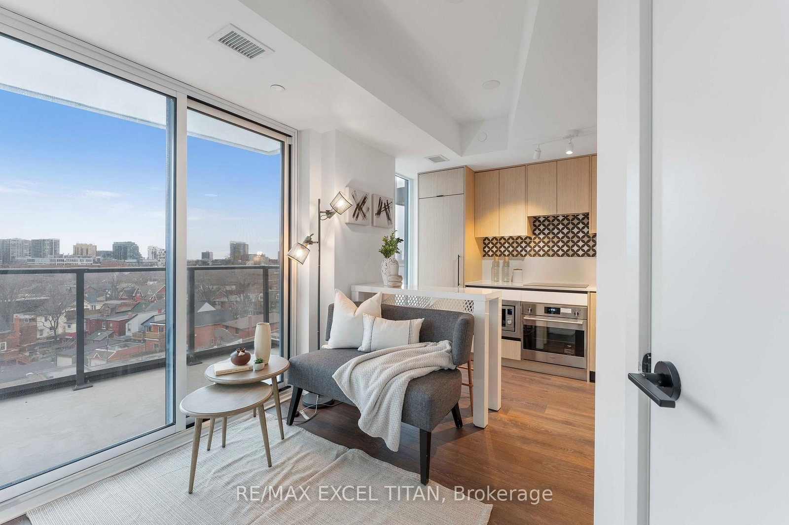 Condo for sale at 703-5 Lakeview Avenue, Toronto, Ontario, M6J 0H3 - Trinity-Bellwoods - MLS: C12895656